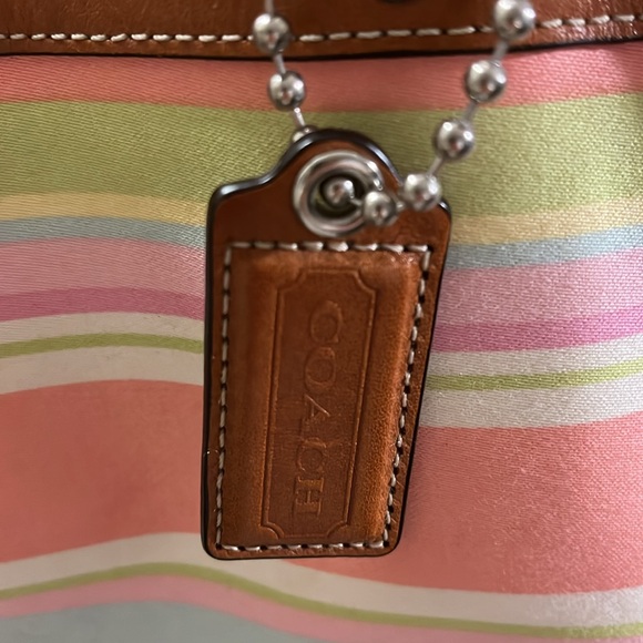 COACH HAMPTON PASTEL MULTICOLORED STRIPED LARGE TOTE BAG F13553 - Picture 8 of 12